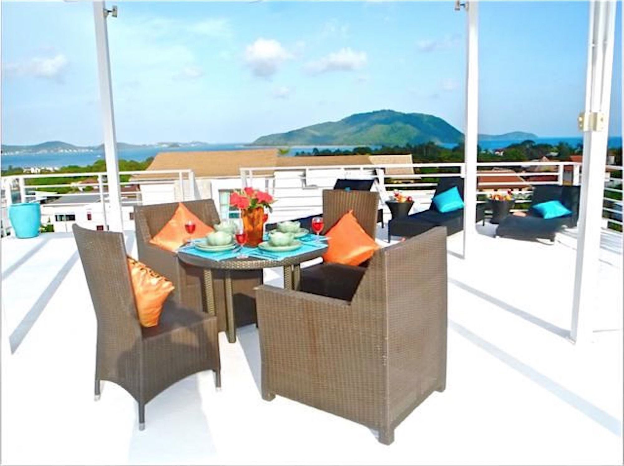 Sunrise 3 Bedrooms Spacious Apartment In Nai Harn Rawai Exterior photo